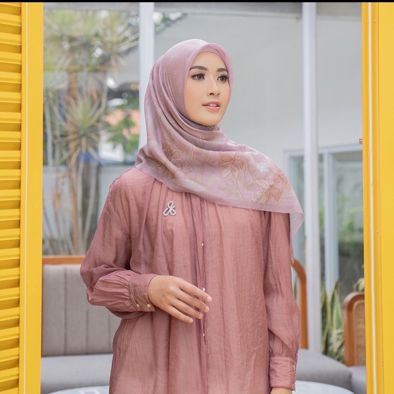 Zenia Scarf - Pink by Arsscarf