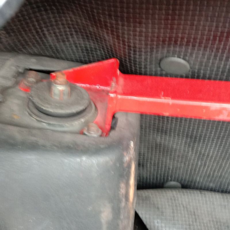 STRUTBAR STABILIZER STARLET KOTAK DAN KAPSUL BELAKANG