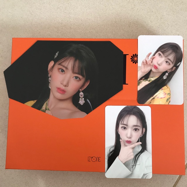 Izone Bloomiz Sakura PC & Postcard