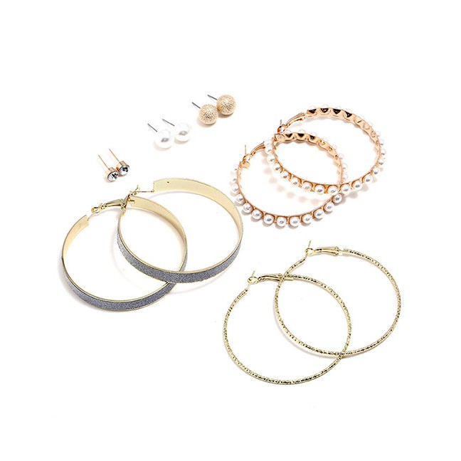 LRC Anting Set Fashion Gold Color Circular Ring Shape Decorated Earrings ( 12 Pcs )