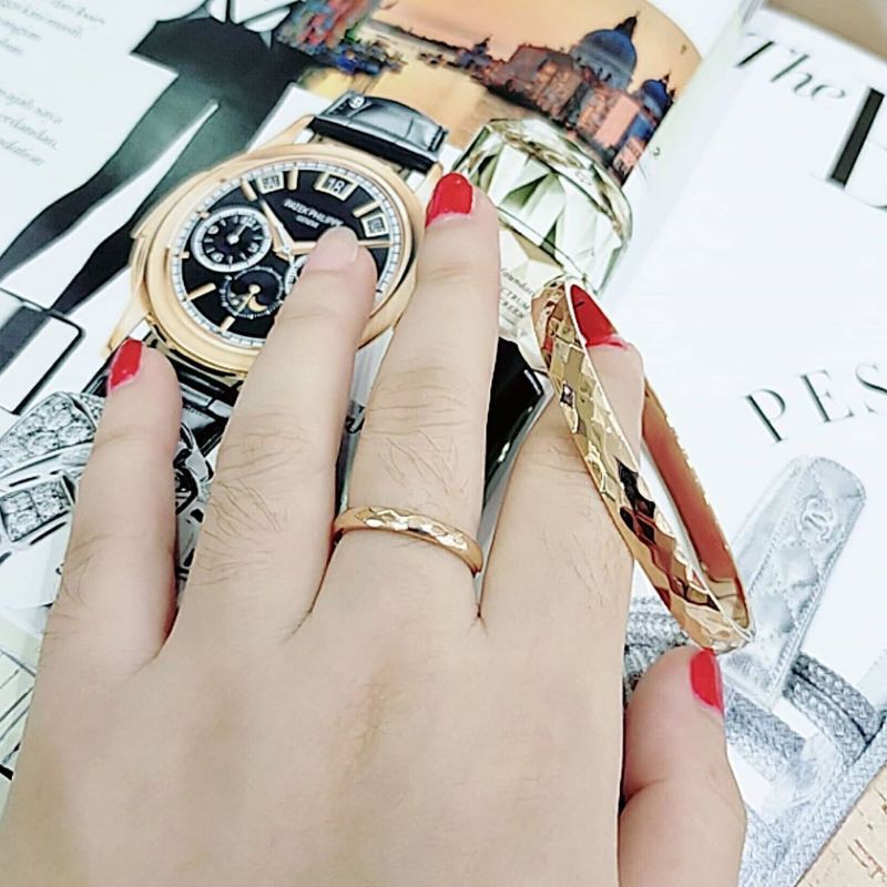 1 set gelang dan cincin titanium rosegold quality premium 
