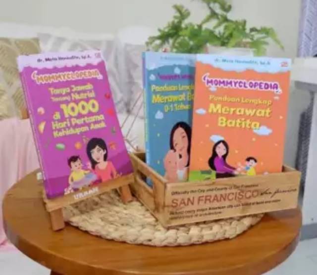 Paket 3 Buku Mommyclopedia Merawat Bayi Dr Meta Hanindita