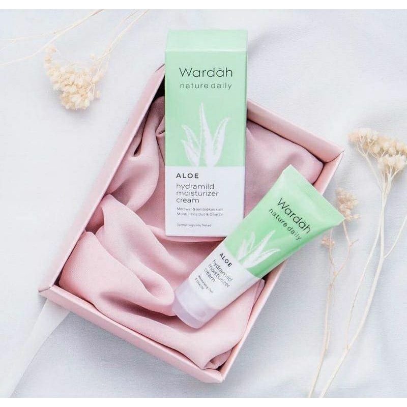 Wardah Aloevera Hydramild moisturizer cream