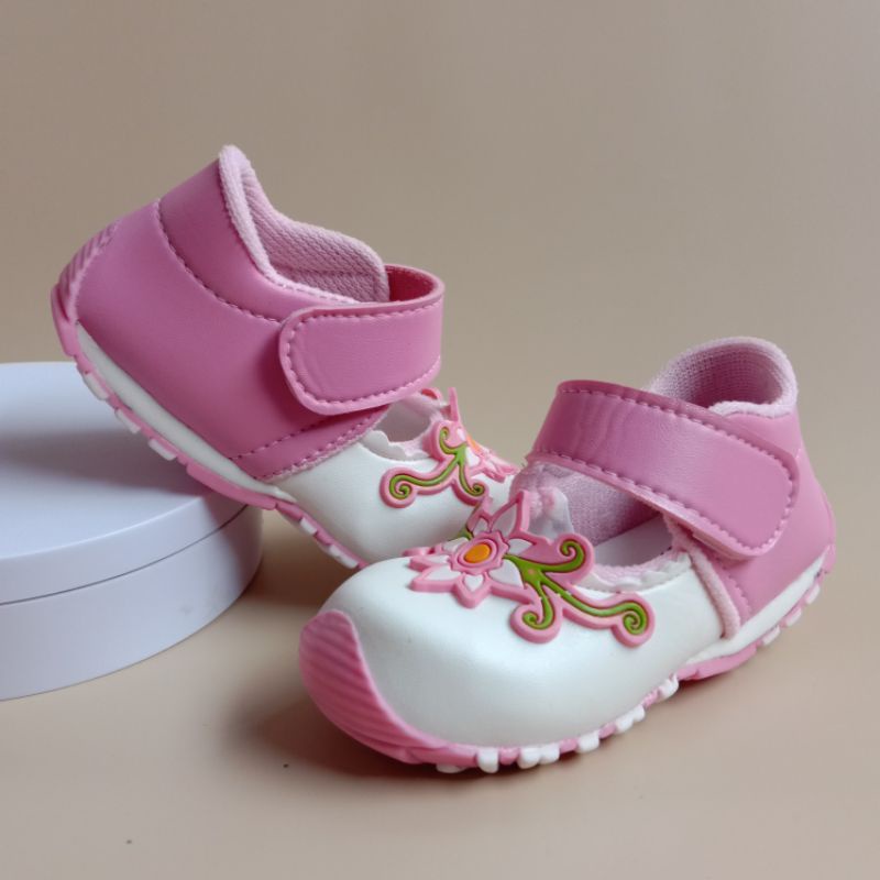 sepatu anak bayi bunyi perempuan usia 1-3 tahun/sepatu balita murah /sepatu anak casual -bg ros