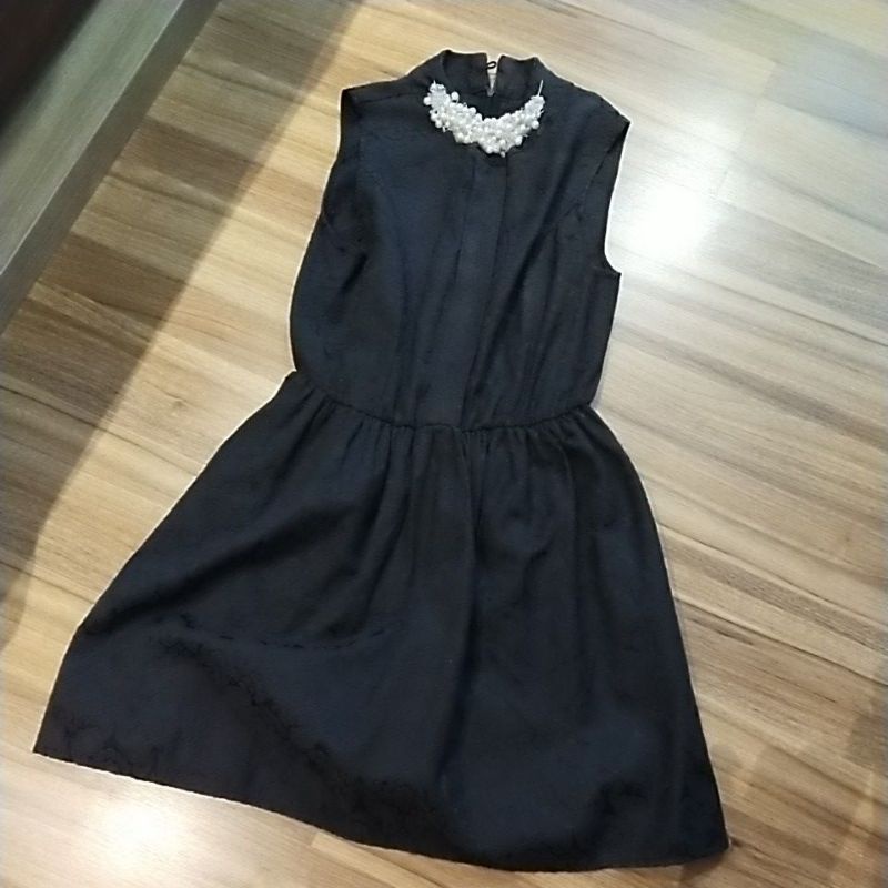 DRESS HITAM MINI