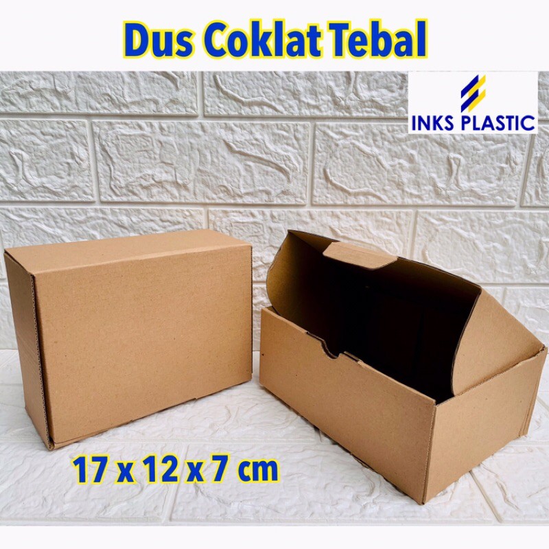 

DUS HAMPERS BOX KARTON TEBAL 17x12x7 CM ( 20 PCS )