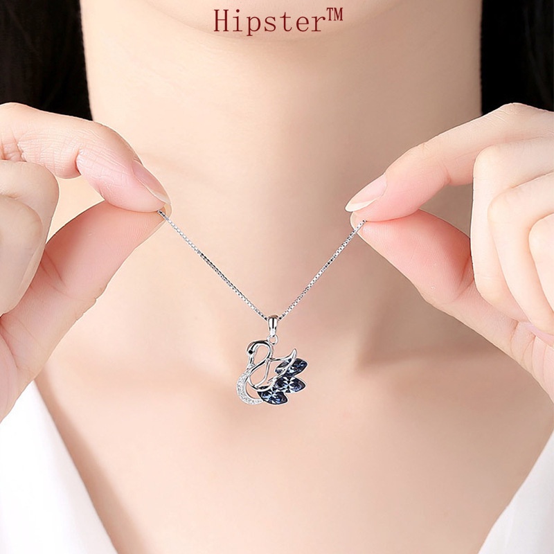 Hot Sale Fashion and Fully-Jewelled Swan Simple Colored Gems Series Pendant Necklace