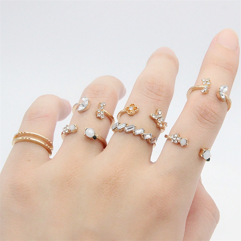 7pcs / Set Cincin Desain Kupu-Kupu Bunga Kristal Berlian Gaya Bohemia Untuk Wanita