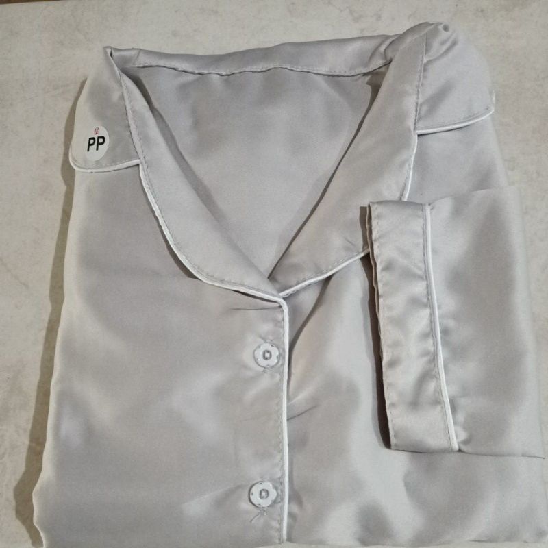 Lover Fashion PP Piyama Satin Polos-Abu muda