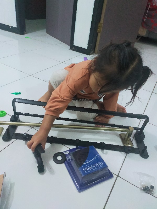 Gantungan Handuk Rak Handuk Single Bar Aluminium Gold Emas Black Hitam Silver Stainless Antik Reoli