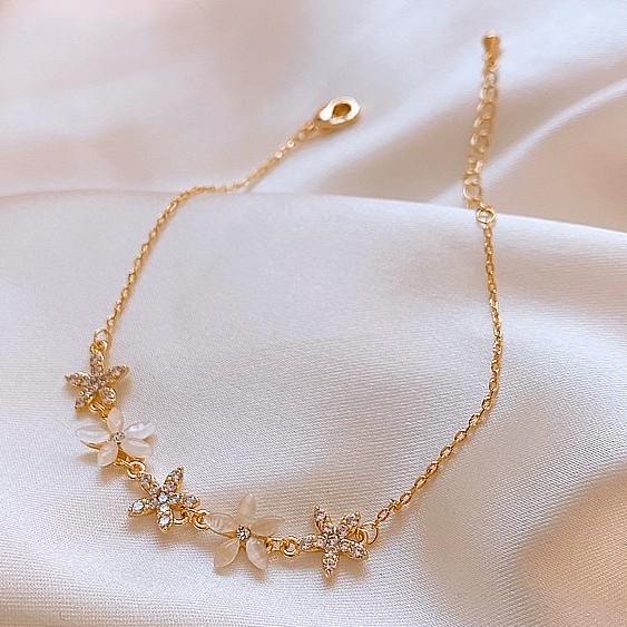 Gelang Wanita Manis Perhiasan Liontin Bracelet Gadis Hadiah Ulang Tahun Unik Emas Bangle/ Pacar-W