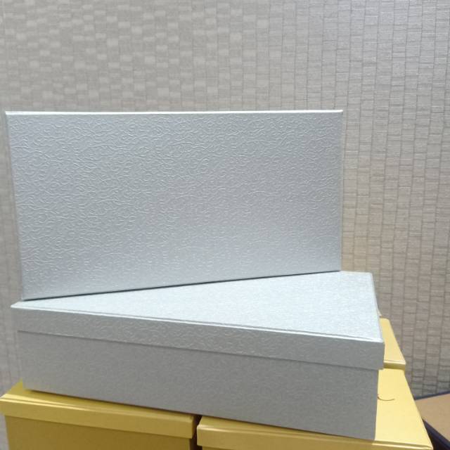 

Box import size 28,5×14,5×7,5