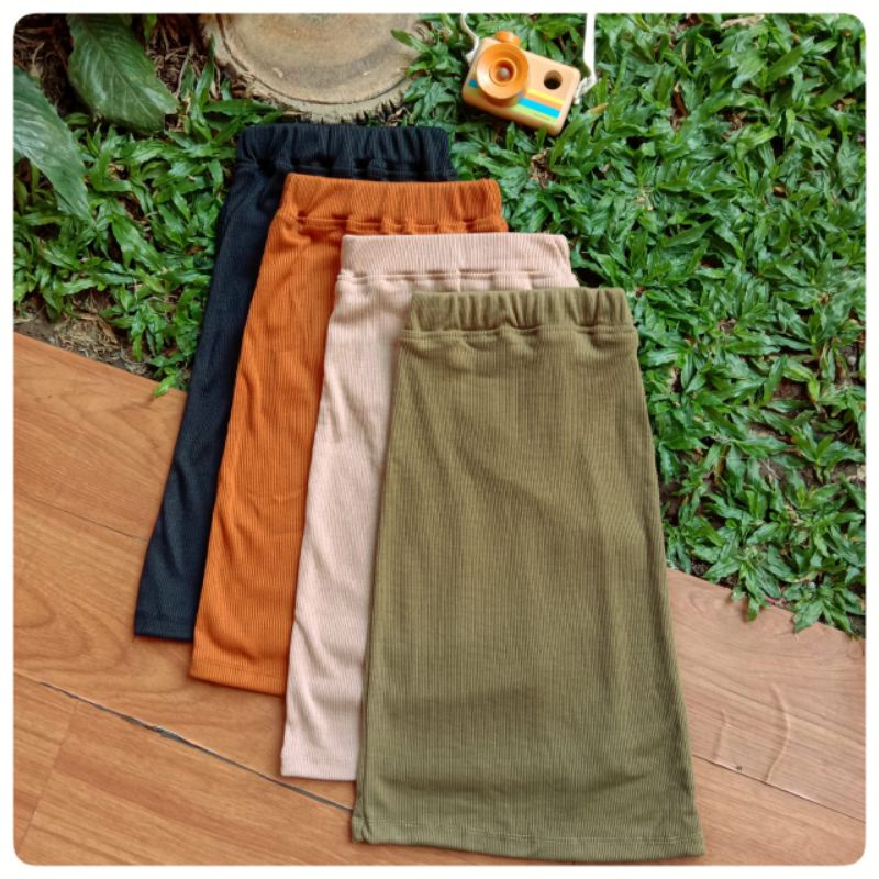 ROK SPAN ANAK PEREMPUAN BAHAN RIB