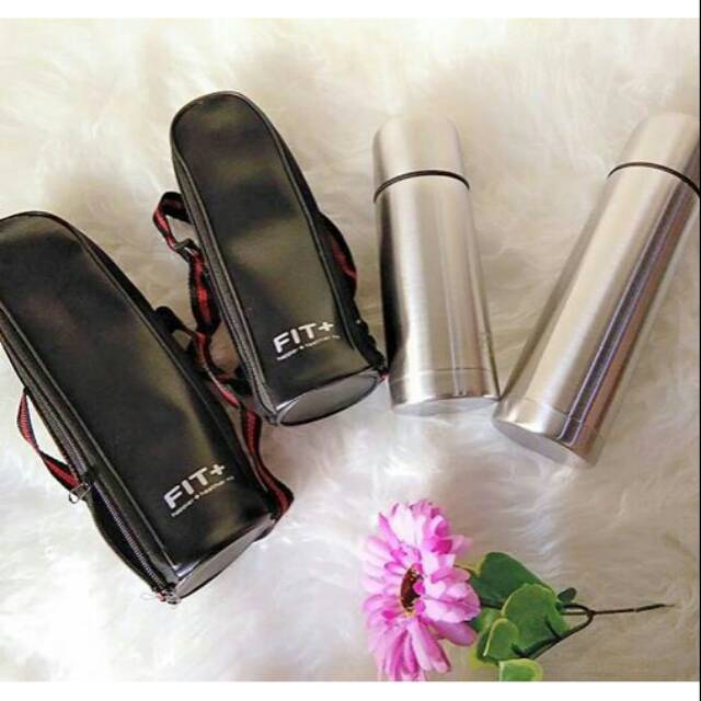 Fit + Vacuum Flask Set

 Thermos stainless