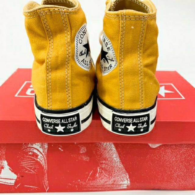 nyaman dipake buat hangout/ SEPATU CONVERSE ALLSTAR CLASSIC KUNING YELLOW GRADE ORI MADE IN VIETNAM