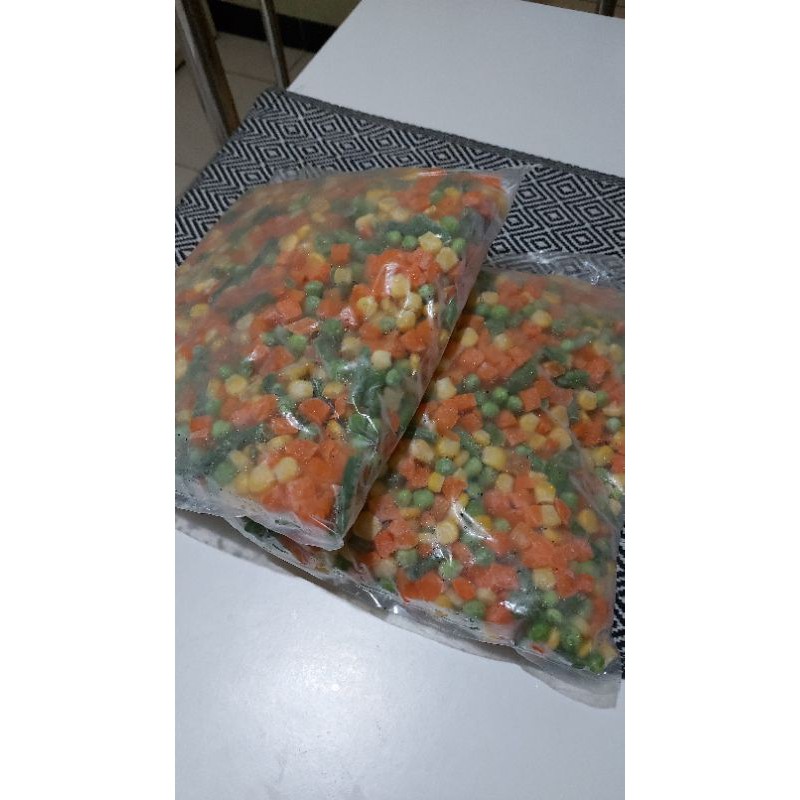 

mix vegetables 4 ways
