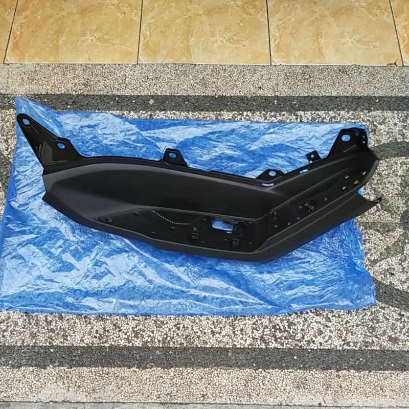 pijakan kaki nmax 2021 kiri ,B6H original