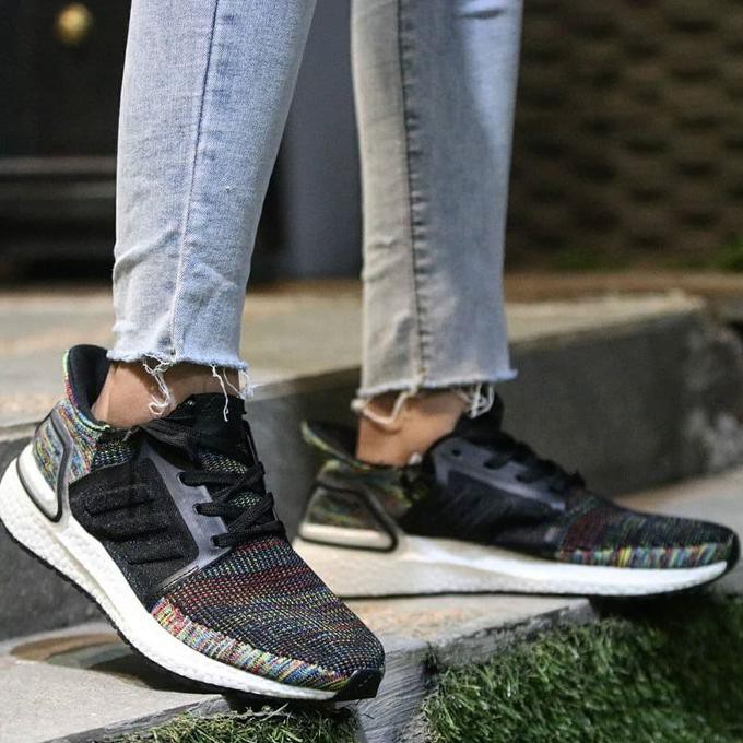 Sepatu Sneaker Kets Casual Pria Adidas Ultra Boost 19 Bnwb Import Yolasintiashop
