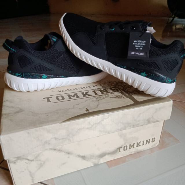 Sepatu tomkins original termurah