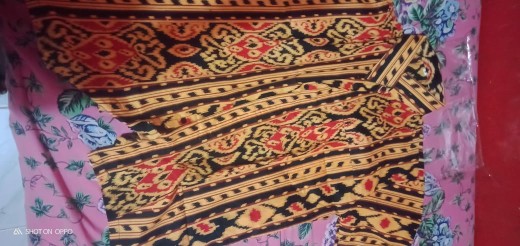 Batik Pria Lengan Pendek Motif Songket Tenun Kuning Coklat Totol Batik Pekalongan Jawa
