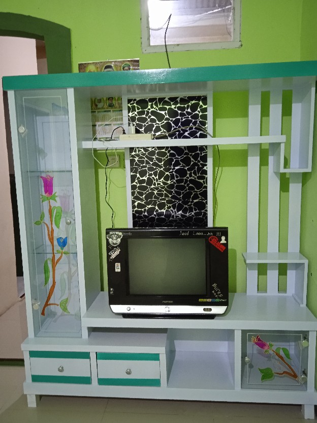 Bufet Pajangan Tv Minimalis Pintu Kaca Sandblast (harga Promo)