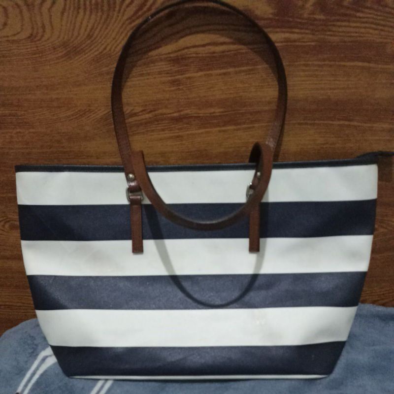 elegance tote  preloved