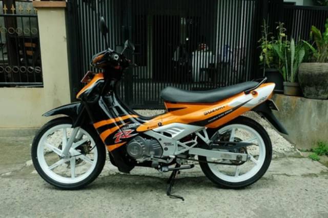 STIKER STRIPING SATRIA 2003