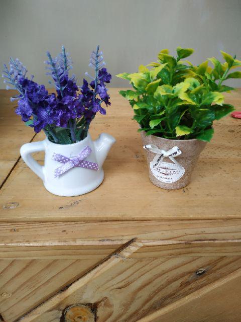Vb16 Vas Bunga Pita Mini Tanaman Artifisial Daun Hias Warna Flower Pot Imut Dekorasi Meja
