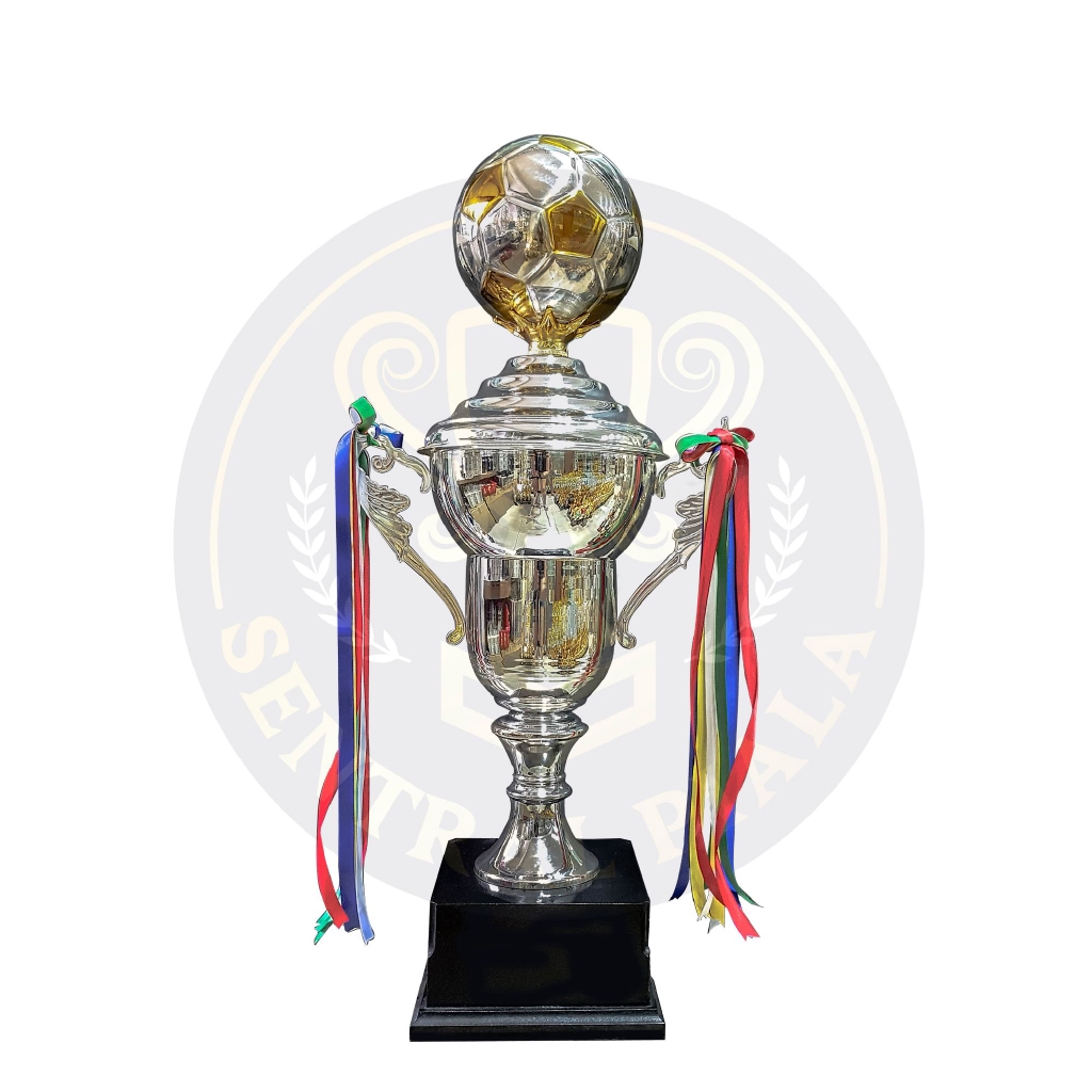 Piala Trophy Import Bergilir Sepak Bola