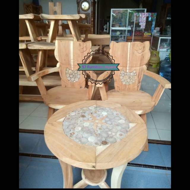 Meja kursi teras tamu unik kayu trembesi mentahan