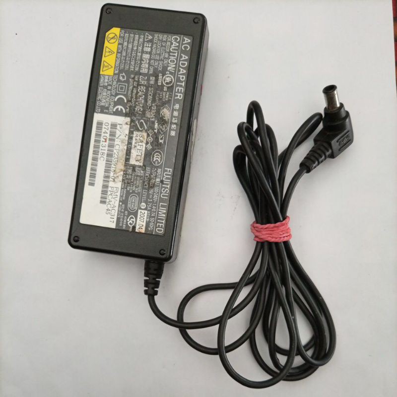adaptor ori laptop fujitsu