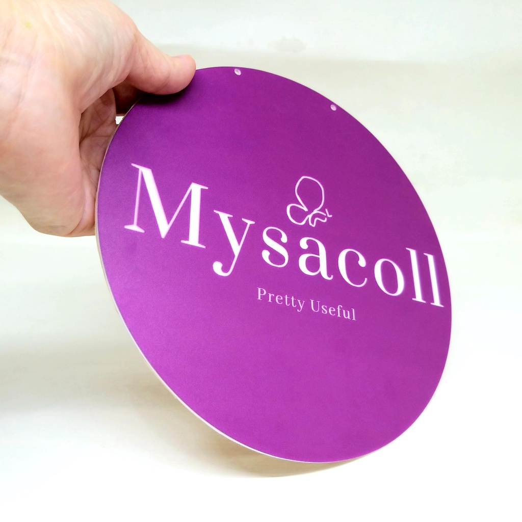 

Sign Nama Custom Tulisan Diameter 20cm UV Print Laser Cutt Signboard