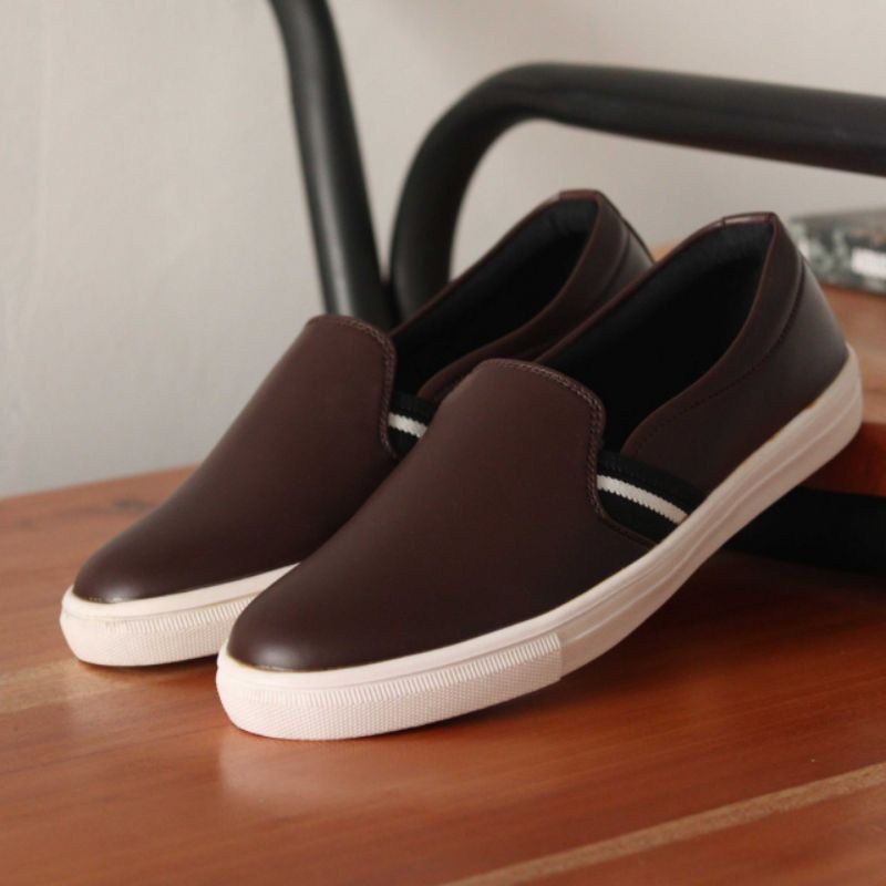 SEPATU KASUAL PRIA KULIT ASLI ORIGINAL CASUAL FORMAL COWOK - SEPATU PRIA COWOK KULIAH SEKOLAH RESMI KULIT LAKI LAKI SLOP SLIPER - SEPATU LOAFER PANSUS PRIA FASHION TRANDY KEKINIAN