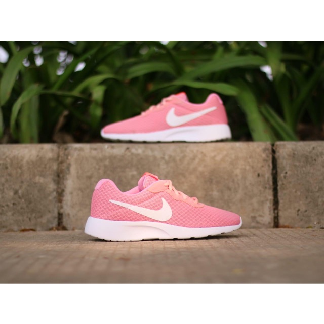 nike tanjun pink