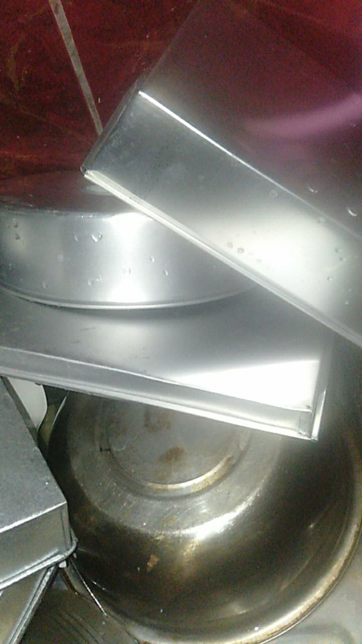 Dakontasik - Loyang Kue Tart Bolu Cake Diameter 18 Bolong Tengah Polos Tanpa Sekat