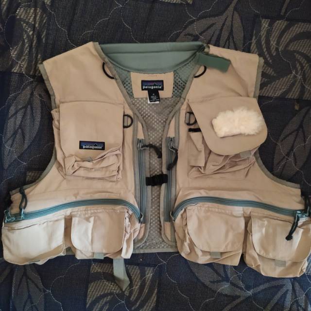 Patagonia vest/rompi patagonia