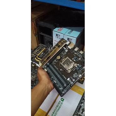 mobo gigabyte B85 socket 1150 4slot ram