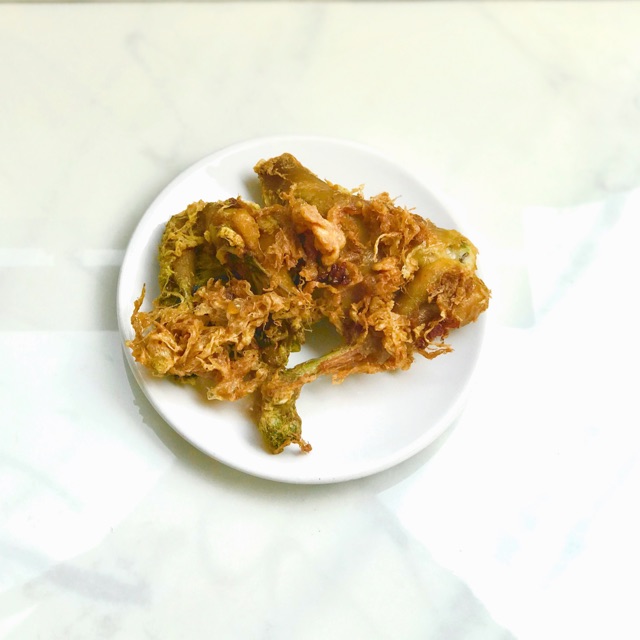 

Ayam goreng telur khas padang