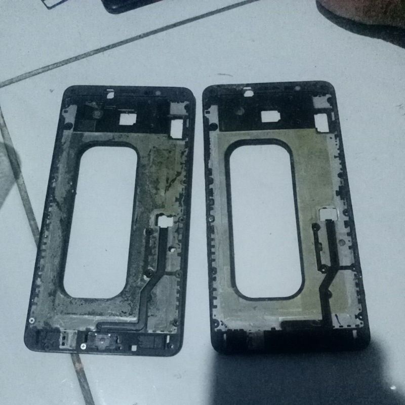 FRAME+BACKDOOR TULANG TENGAH LCD BEZZEL BAZEL KESING CASING HOUSING FULSET SAMSUNG C9 PRO ORIGINAL