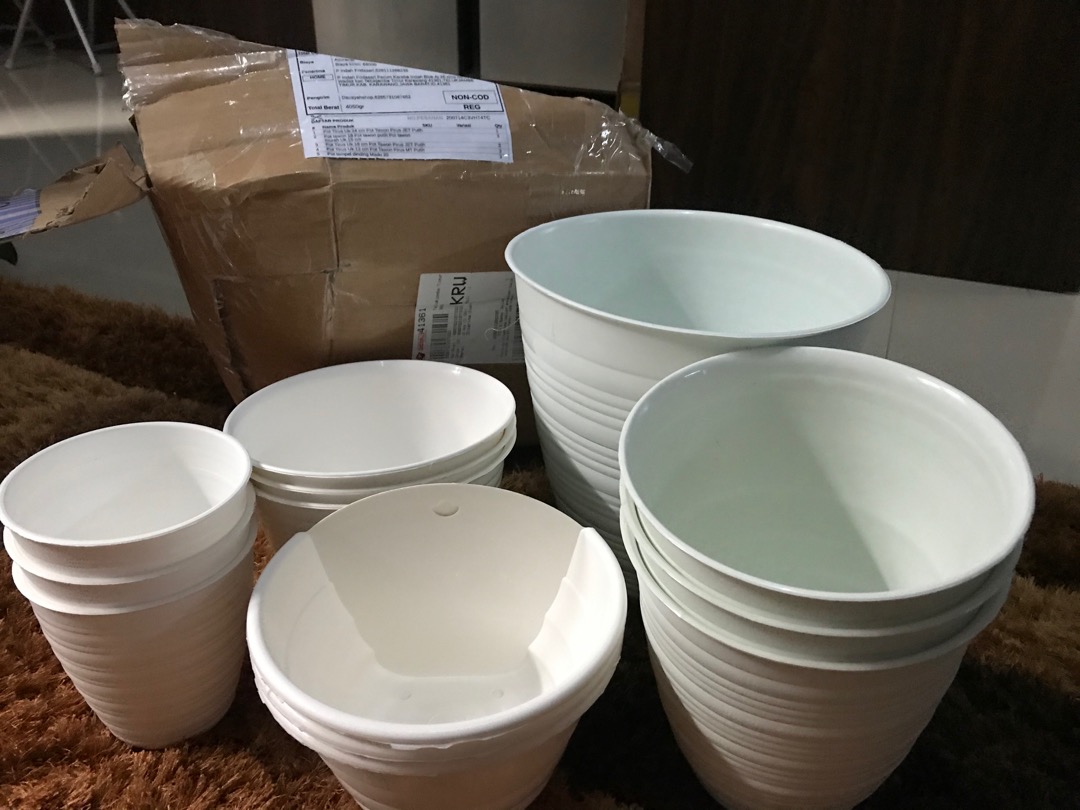 Pot Tirus 18 Pot Pirus My Honey 18 Gbl Putih Glossy