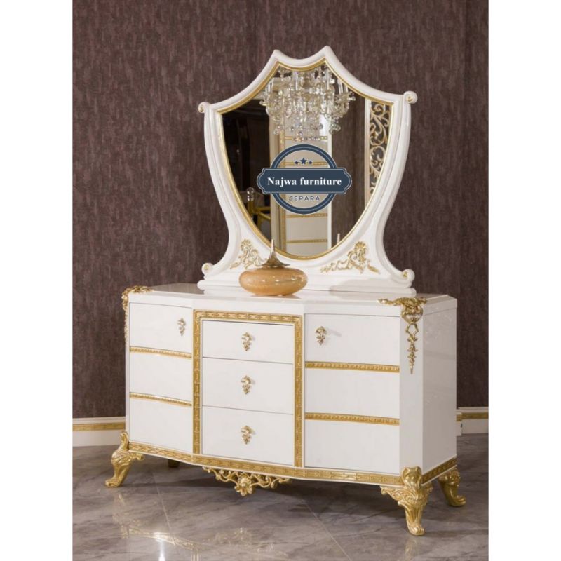 MEJA RIAS MINIMALIS TOLET TEMPAT MAKE UP