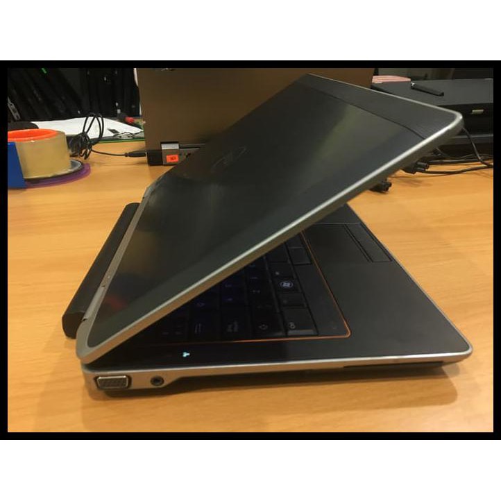 MURAH laptop bekas core i7 dell latitude e6320 hdd 320gb ram 4gb murah TOP KOMPLIT