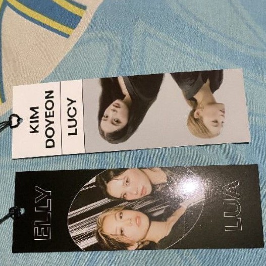 Weki Meki Doyeon Lucy & Elly Lua Bookmark