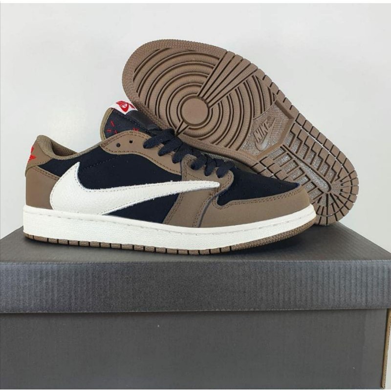 JORDAN 1 LOW TRAVIS SCOTT