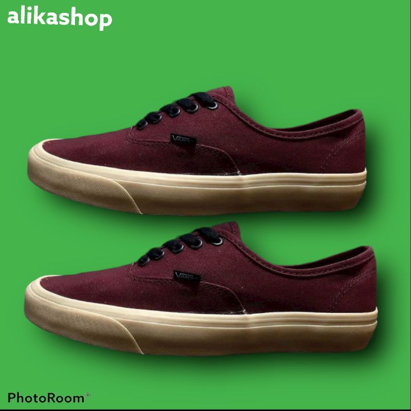 Sepatu Vans Autentic