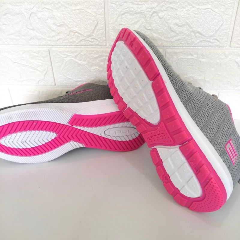 Sepatu Sneakers Wanita Ando Rebecca Gaya Olahraga yang Trendy dan Stylish Pink