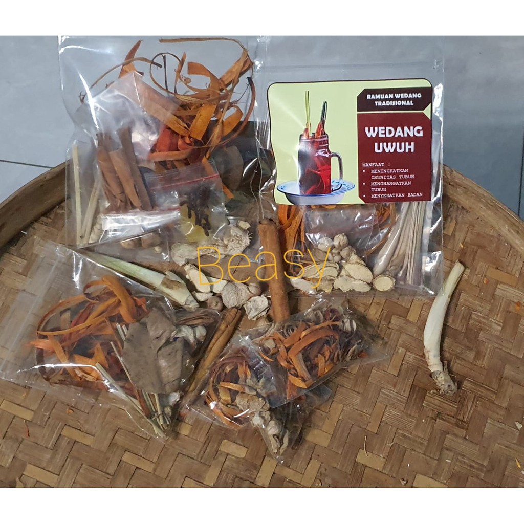 

Wedang uwuh Ramuan rempah jamu sehattradisional plus pangkal serai dengan jahe merah