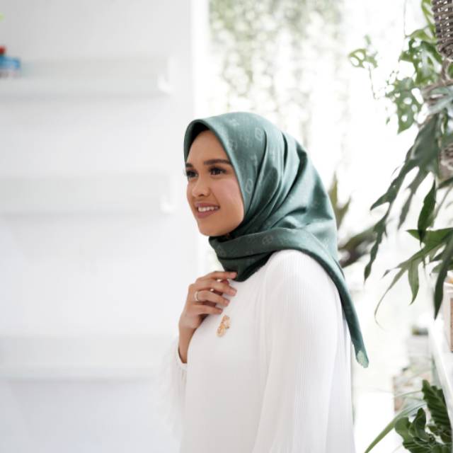 New buttonscarves monogram evergreen reject sale