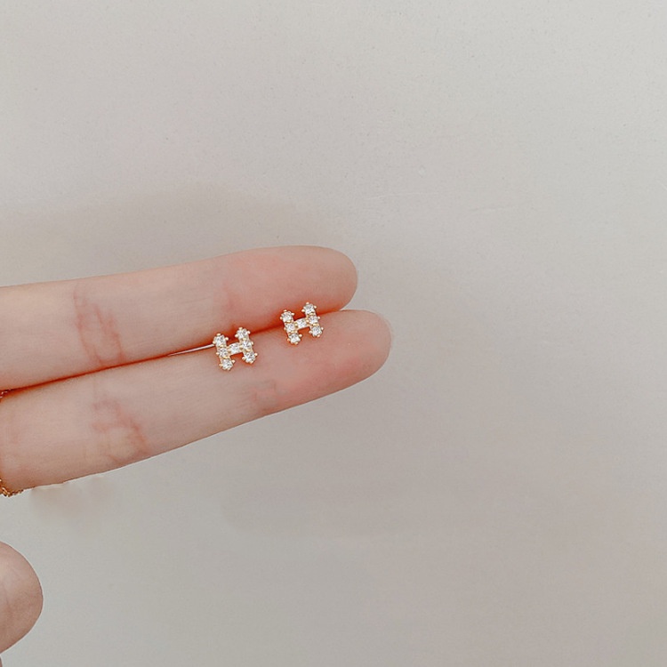 Anting Stud Zircon Berlian Imitasi Bentuk Huruf H Geometris Gaya Korea Untuk Wanita