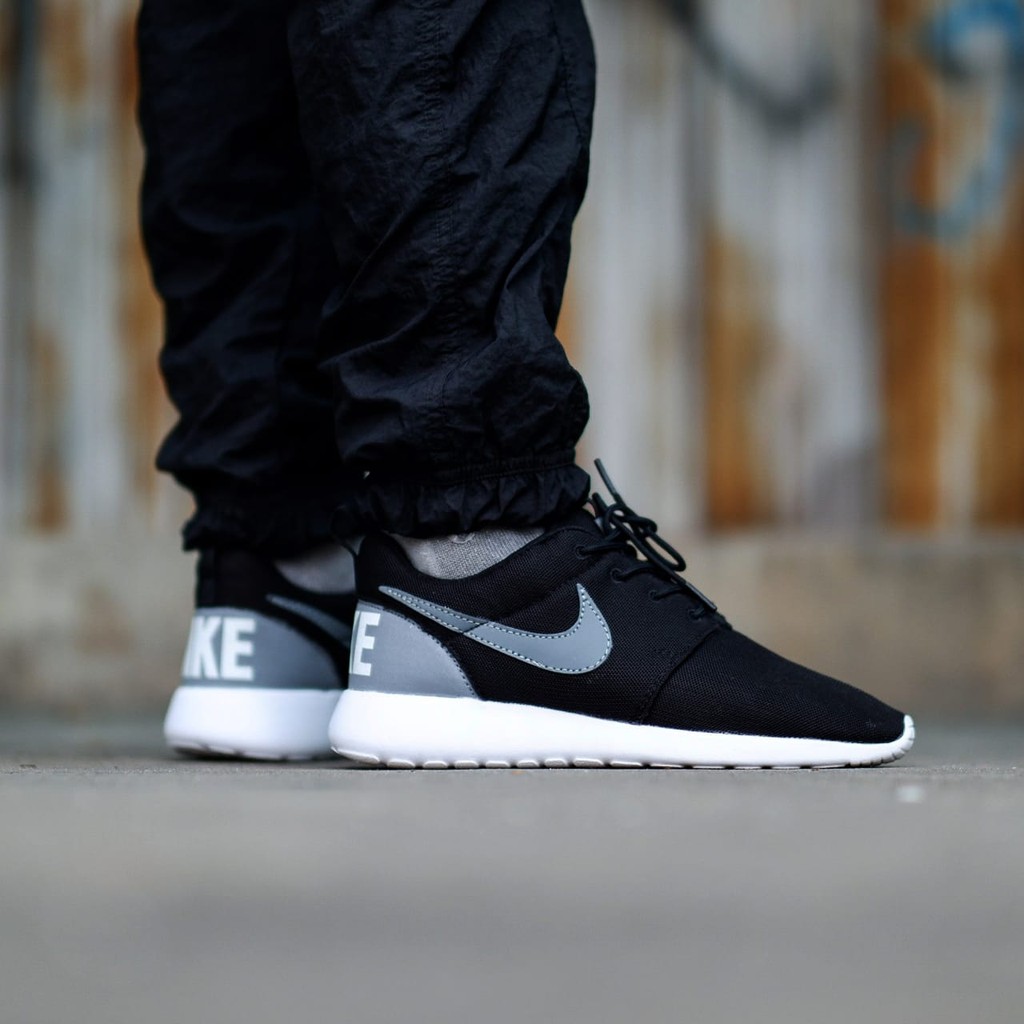 nike roshe one retro